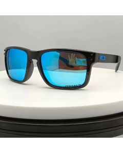 Oakley Holbrook Sunglasses Matte Black Frame Blue Sky Polarized Lense